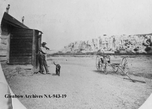 Vintage Photographs From Writing-On-Stone (Áísínai'pi)