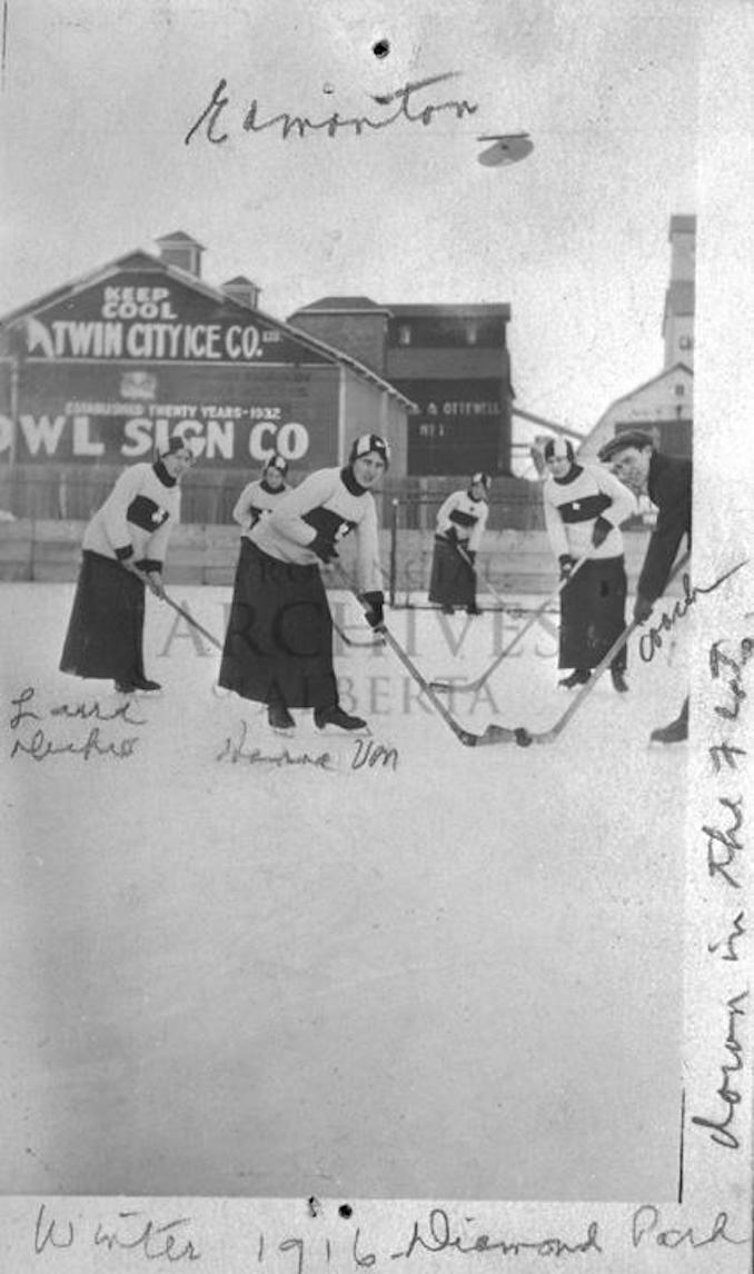 1916 - A2972 - Team photograph of women's team at Diamond Park in Edmonton, Alberta