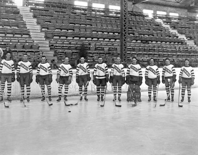 1932 - A12906 - Edmonton Eskimos Professional Hockey Club. Left to right - Ernie Kenny, Chubby Scott, Cam Smith, Ollie Redpath, Hoot Gibson, Duke Keats, Ade Johnson, Earl Robertson (goalie), Art Gagne, Joe Thorsteinson, Buster Hoffman