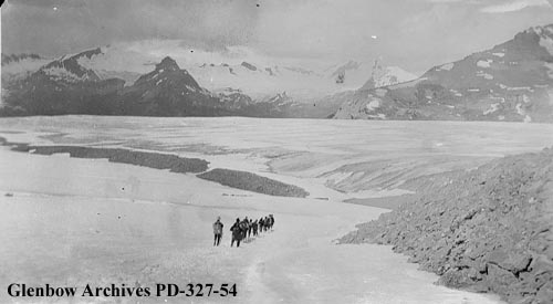 Vintage Photographs of the Alpine Club of Canada