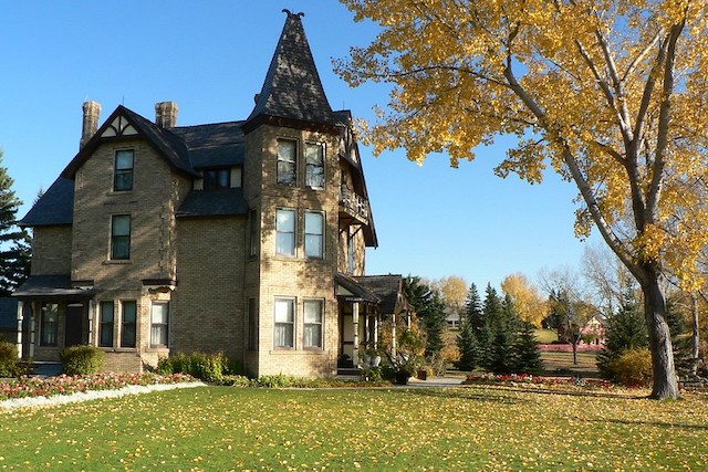 haunted house tour calgary