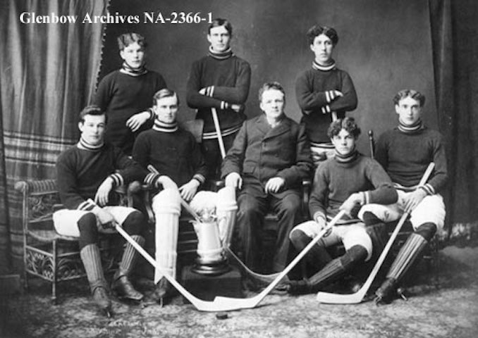 1900-1901-Canadian Pacific Railway Hockey Team-Calgary