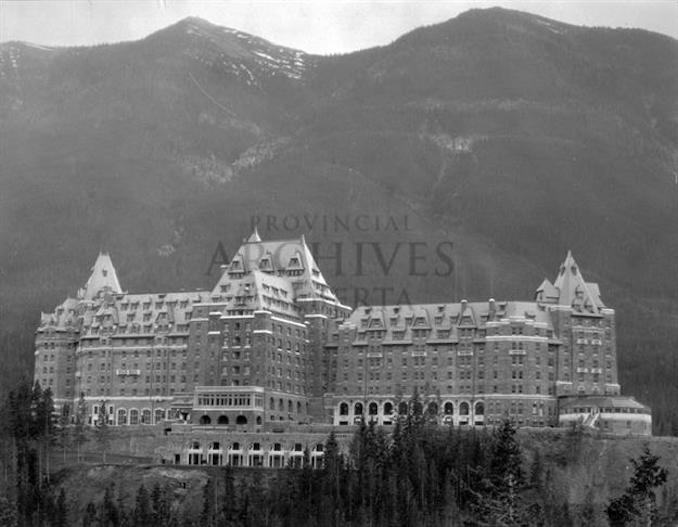 1940s-Banff Springs Hotel,