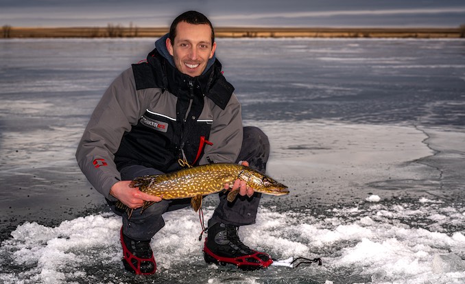 Startup guidelines for rookie ice fishermen - The County