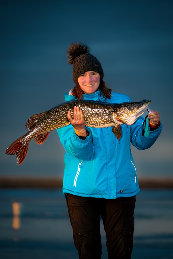 Outright Ice Angling - Ice Fishing Guide, Leech Lake Ice Fishing