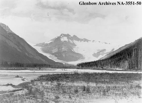 Historic Photos of Lakes from Across Alberta