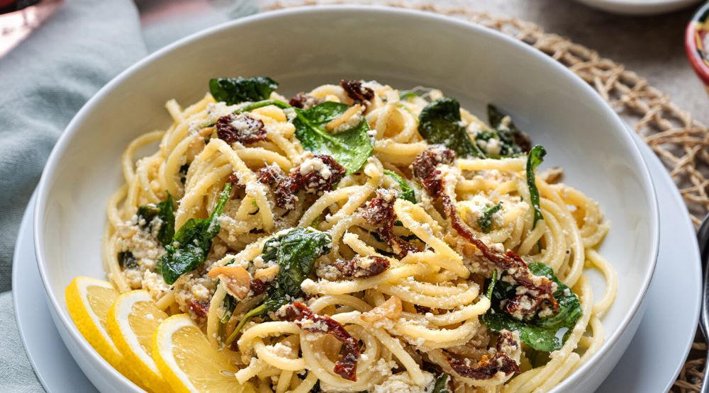 Recipe for Lemony Ricotta, Spinach and Sundried Tomato Pasta