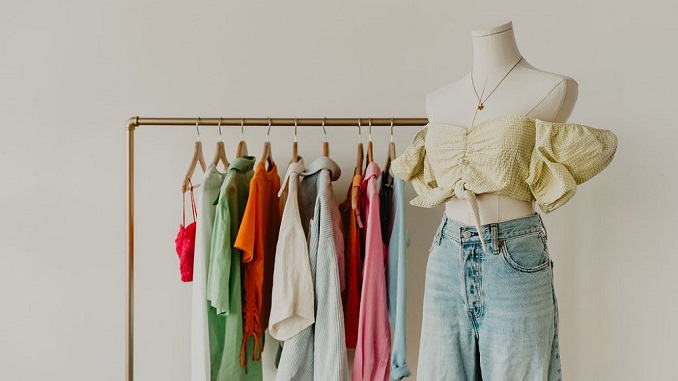 The Clothing Bar