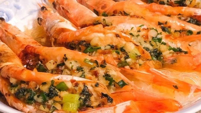 Steamed Garlic Prawns