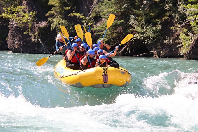 Chinook whitewater rafting near calgary