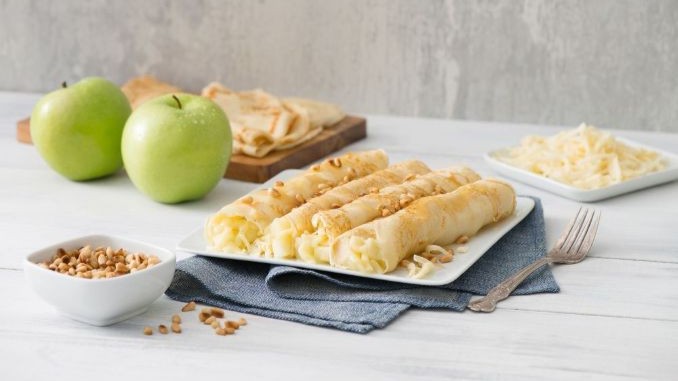 Recipe for Extra Old Cheddar and Sour Apple Filled Crepes