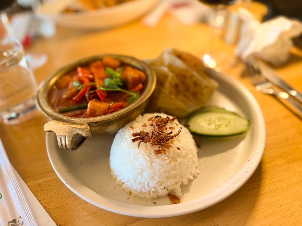 Wok & Co: Locally-Sourced Pan-Asian Cuisine Arrives in Calgary